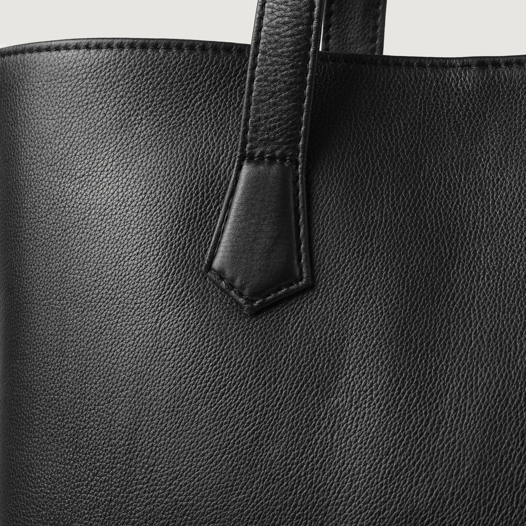 The Bianca Leather Tote Bag in Black