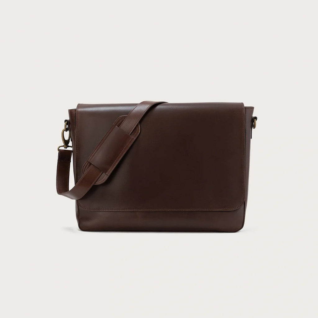 The Carismatico Vintage Brown Crazy Horse Leather Messenger Bag